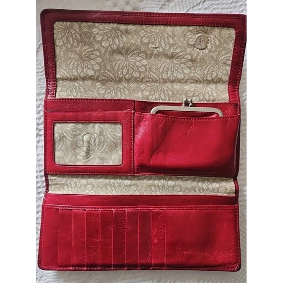 HOBO International Sadie Wine Red Leather Trifold Continental Wallet Magnetic - Picture 2 of 11